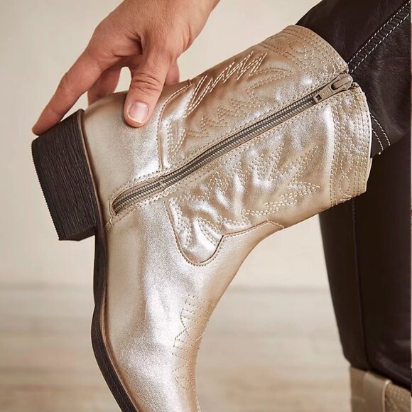 Western Ranch Boots by Coconuts by Matisse @ Free People in Metallic 6.5M NWT - Picture 7 of 9